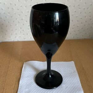 “Black” Wine Glass - Sleek Stemmed Goblet